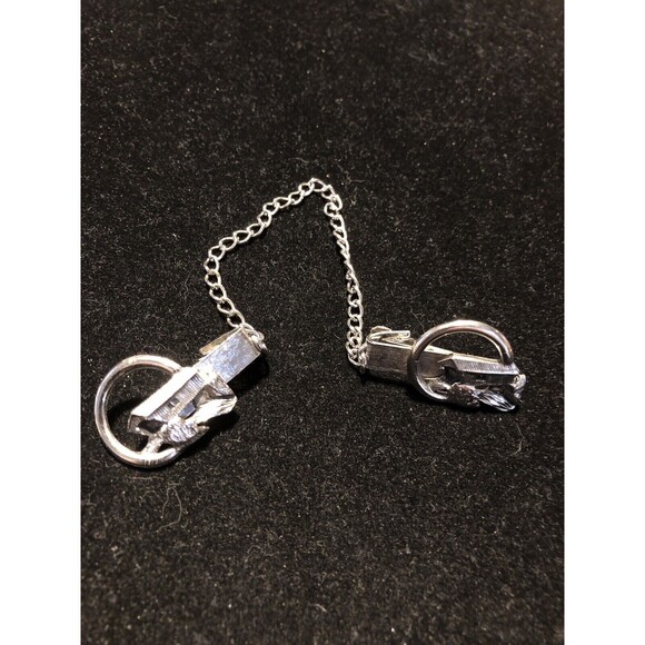 VINTAGE Sweater Scarf GUARD / CLIP Covered Bridge Design Silvertone - Picture 3 of 6